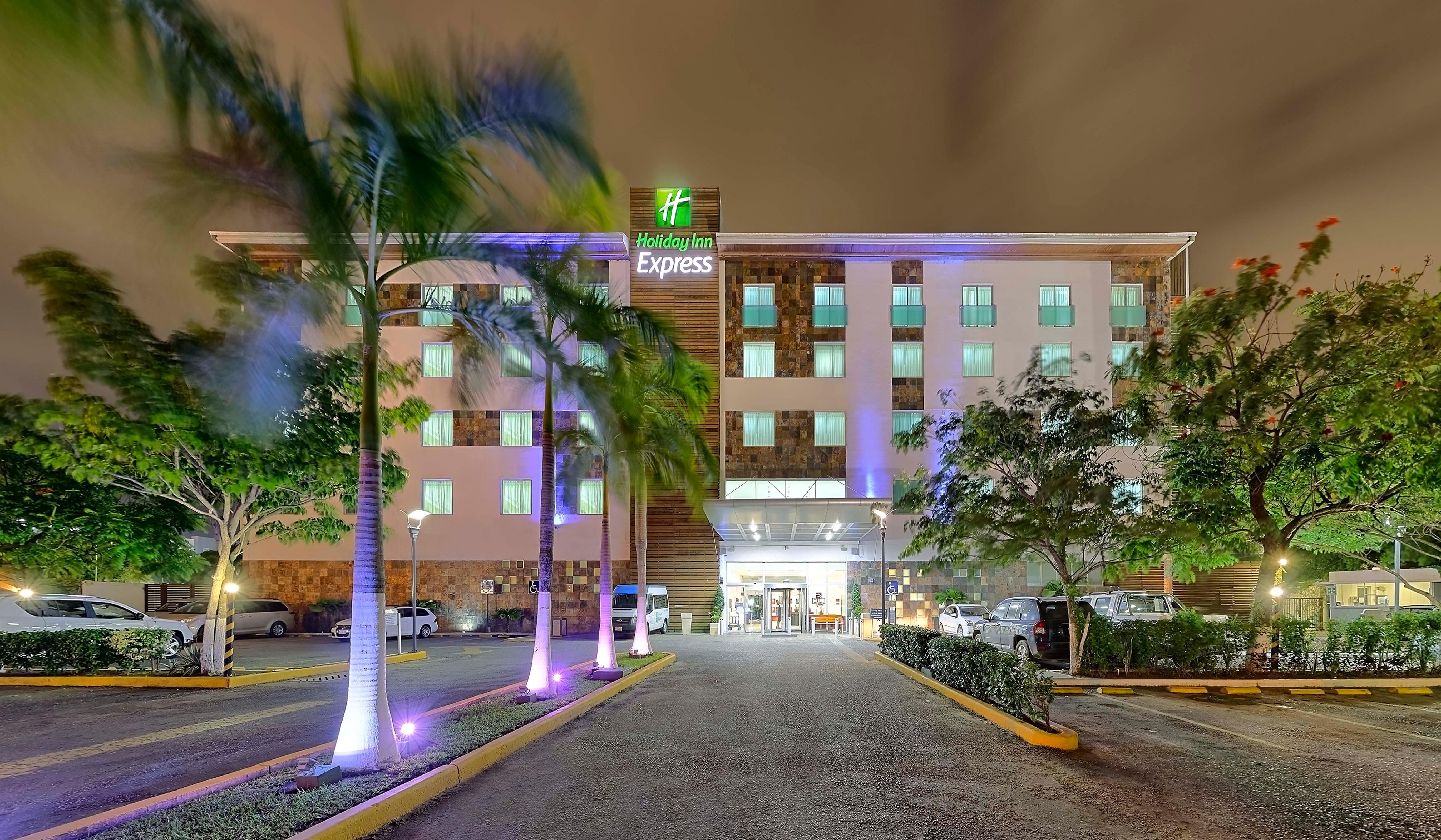 Holiday Inn Express Villahermosa, An Ihg Hotel Exterior foto